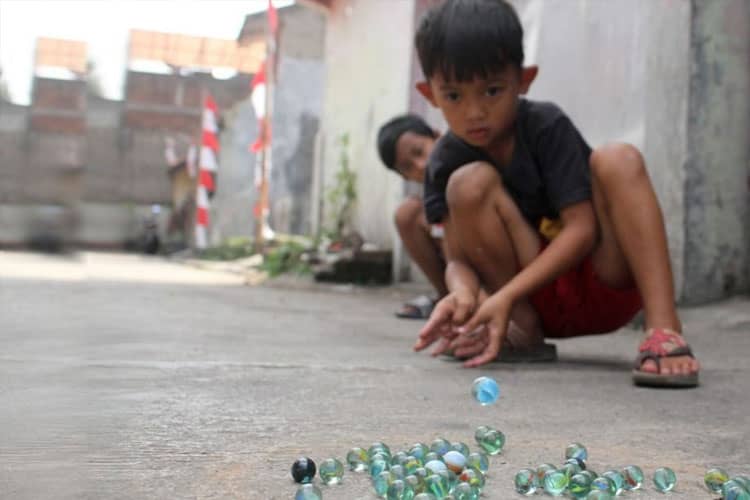 Memuat Kearifan Lokal, Inilah Deretan Permainan Tradisional yang Mulai Sirna