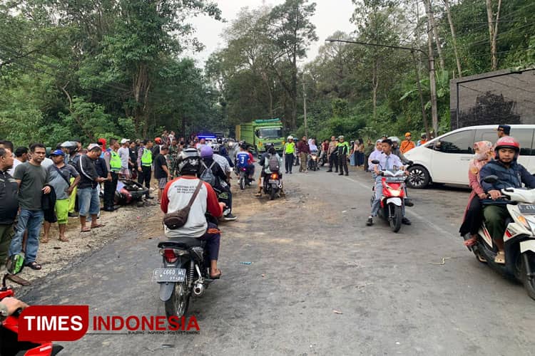 Kecelakaan Beruntun 2 Truk dan 4 Motor di Majalengka, 1 Meninggal Dunia