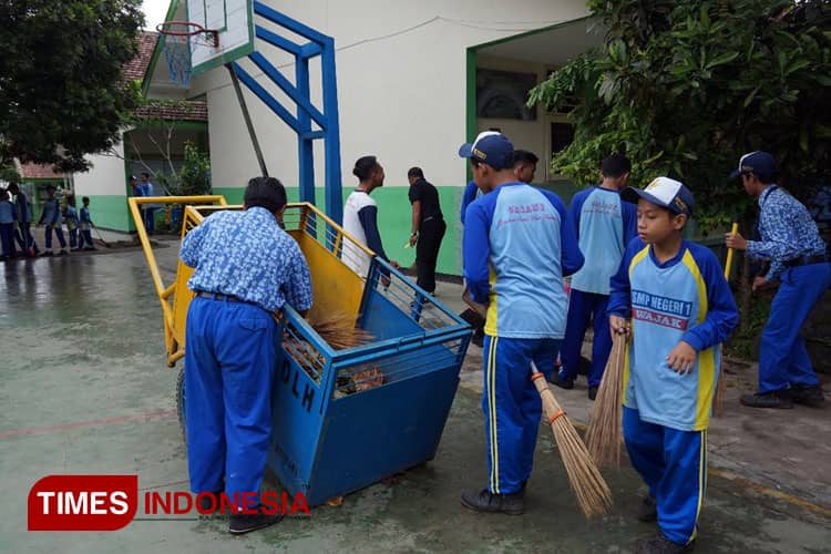 Jadi Sekolah Adiwiyata, SMPN 1 Wajak Wujudkan Siswa Peduli Lingkungan