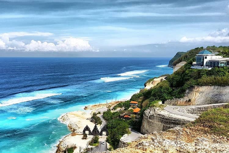 Exploring the Serene Melasti Beach: A Hidden Gem in Bali