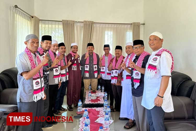Berikan Banyak Gratis Umrah kepada Masyarakat, MHU Berkunjung ke Bupati Dompu