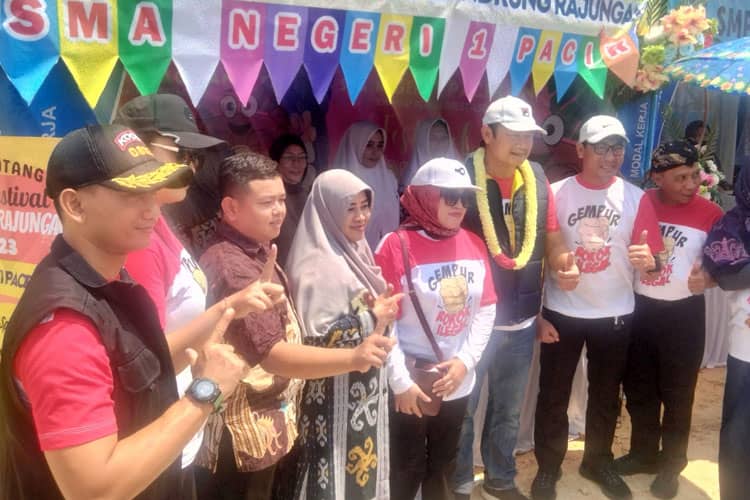 Dandim 0812 Dukung Promosi Potensi Kawasan Paciran Lewat Festival Gandrung Rajungan