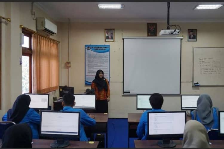 Pusat Pengembangan Bahasa Unipma Madiun Gelar Ujian TOEFL-Like 1.299 Mahasiswa