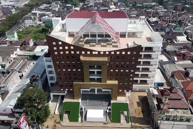MCC Punya Fasilitas Komputer Terlengkap dan Mumpuni di Wilayah Malang