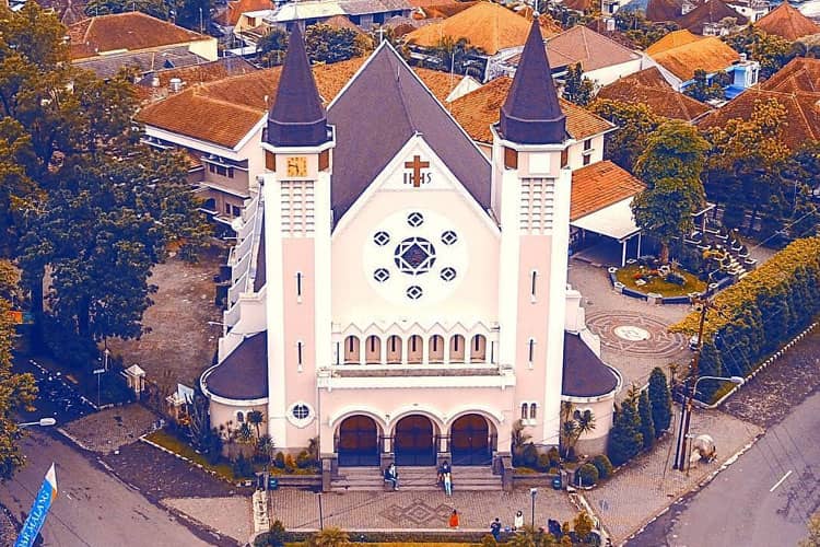 Gereja Ijen Malang, Saksi Bisu Sejarah Perkembangan Agama Katolik di Indonesia