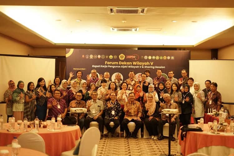 FK Unisma Malang Berperan Aktif dalam Forum Dekan AIPKI Wilayah V