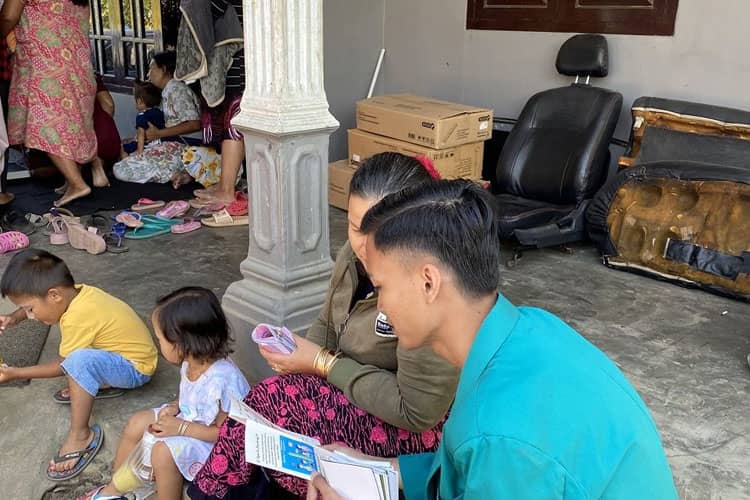 KSM-T Unisma Malang Sosialisasi Pencegahan Stunting di Desa Patokpicis
