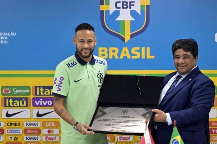Neymar Jr Lampaui  Prestasi “Pele” Dduduki Posisi Raja Gol Brasil