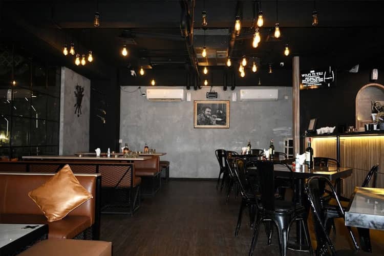 7 Bar Senopati Terbaik yang Siap Menemani Party Weekendmu