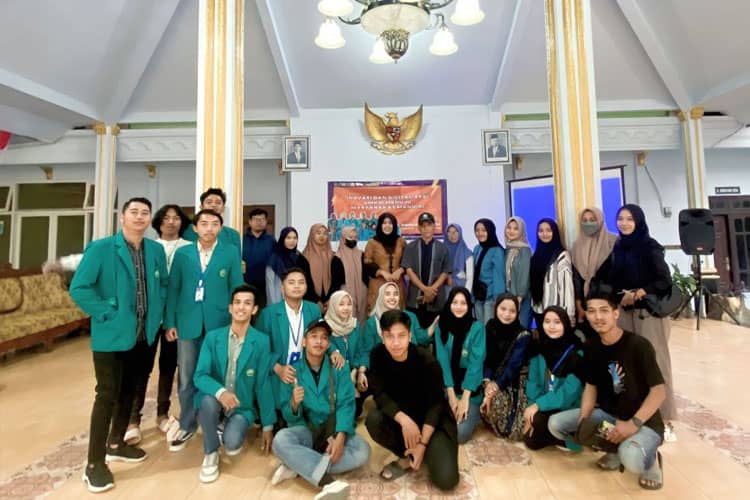 Dongkrak Penjualan, Mahasiswa Unisma Malang Gelar Workshop Branding Produk dan Pemasaran Digital