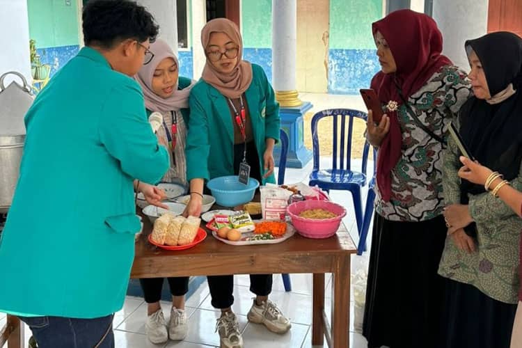 KSM-T Unisma Malang Gelar Pelatihan Nugget Tempe Pada UMKM Desa Sumberpetung