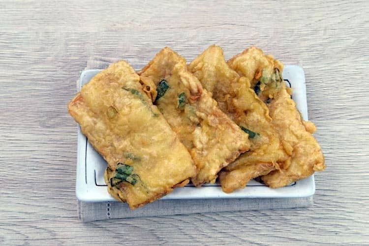 Tempe Mendoan Malang: Kelezatannya Tak Kalah dengan Yogyakarta Punya