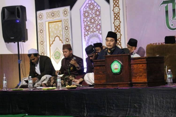 Penutupan MOSAY, PKAY Unisma Malang Hadirkan Intelektual Muda Sekaligus Penulis Buku Best Seller