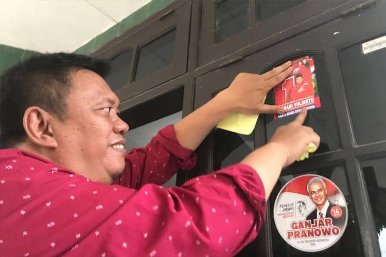 Pertebal Popularitas Capres Ganjar di Sidoarjo, Hari Yulianto Stikerisasi ke Desa-desa
