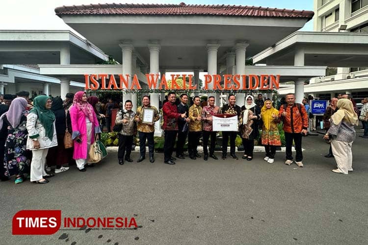 Sukses Turunkan Stunting, Kabupaten Pulau Taliabu Raih Penghargaan dari Menteri Kesehatan