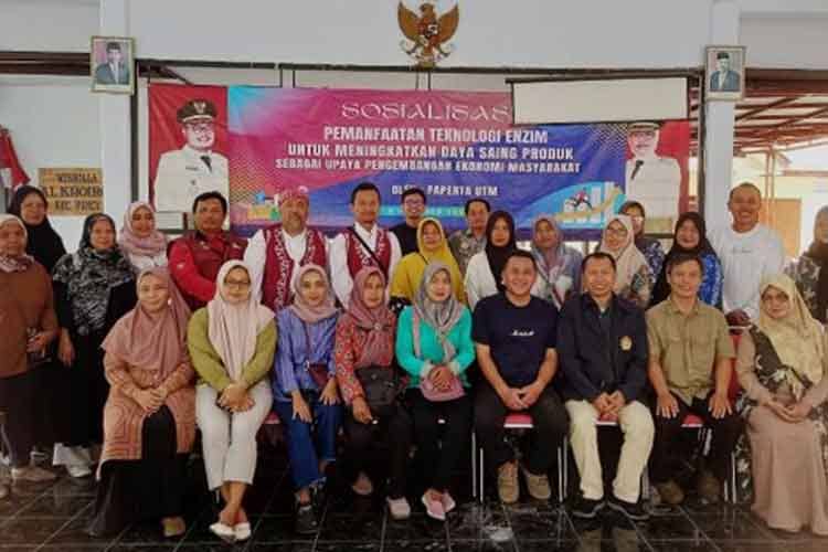Lewat Enzim Unggulan, FP UTM dan Kecamatan Puncu Kolaborasi untuk Meningkatkan Daya Saing UMKM