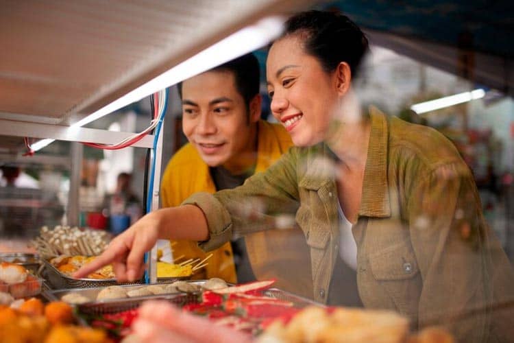 Finding the Perfect Setting for a Memorable First Date: 7 Safe and Cozy Places