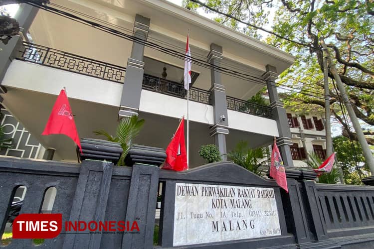 Mengulik Pembuatan Arsip Sejarah Gedung DPRD Kota Malang