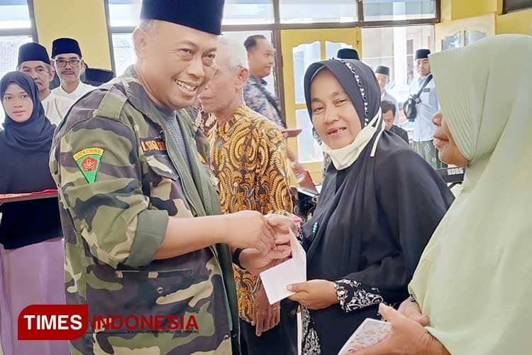 Ribuan Petani Tembakau dan Buruh Pabrik Rokok di Kabupaten Ponorogo Terima BLT DBHCHT