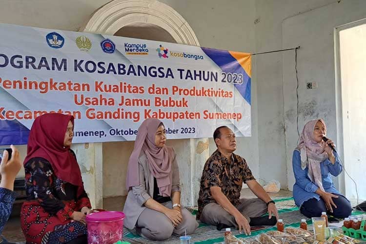 Kosabangsa Kolaborasi Unesa Surabaya - Unija Sumenep Perkuat Produk Olahan Jamu KWT