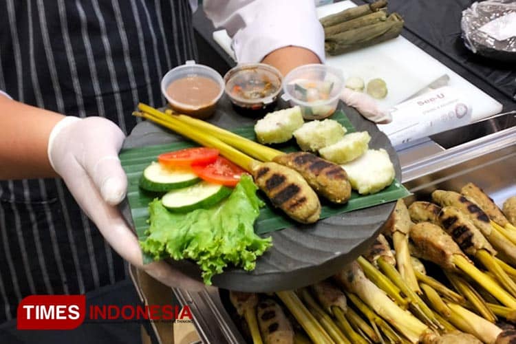 Mencicipi Kuliner Gresik Kreasi Chef, Ada Sate Bandeng hingga Onde-Onde