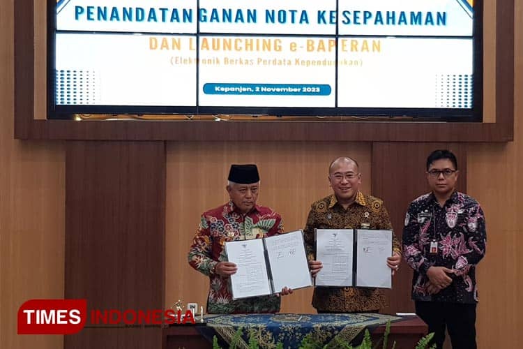 Bupati Malang Launching E-Baperan, Layanan Inovasi Kolaborasi Dispendukcapil dan PN