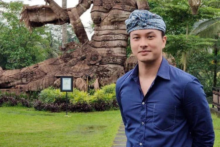 Live Instagram Nicholas Saputra Diam Seribu Bahasa, Netizen: Sariawan Bang? 