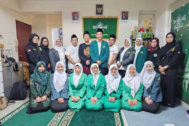 Ketua Umum PP IPPNU Whasfi Velasufah Lantik Kepengurusan PCI IPPNU Hongkong