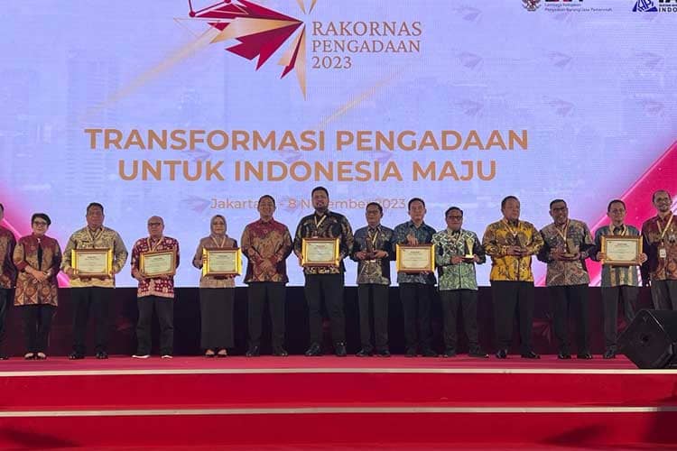 Maluku Raih Juara 1 Provinsi Dengan Presentase Transaksi Nilai Belanja Usaha Mikro dan Usaha Kecil Terbesar