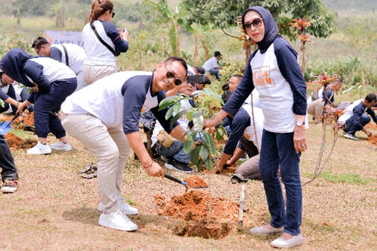 Farrasindo Perkasa Group Rayakan HUT ke-22, Dukung Pelestarian Lingkungan Tanam Ratusan Pohon