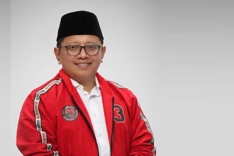 Saifudin Zuhri: Hari Pahlawan Berjuang Utamakan Negara daripada Keluarga