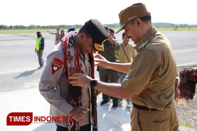 Disambut Bupati, Kunjungan Kapolda NTT di Sumba Timur Tekankan Sinergitas
