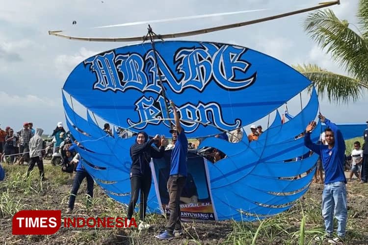 Jemput Suara Tuhan, Caleg NasDem Banyuwangi Penuhi Langit dengan Layang-layang