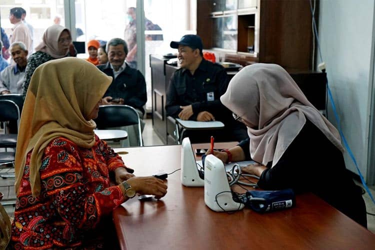Peringati HUT Ke-52 Korpri, UM Gelar Cek Kesehatan Bersama