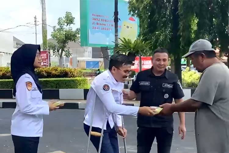 Rangkaian Hati Disabilitas Internasional, Staf Disabilitas Polresta Malang Kota Berbagi Berkah