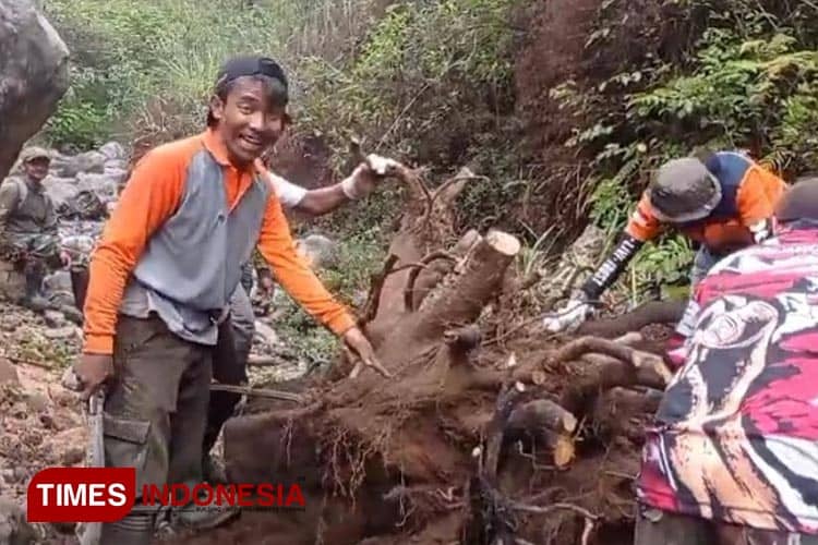 BPBD Kota Batu Susur Sungai Wilayah Bumiaji
