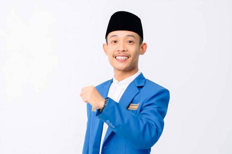 Lebih Dekat Dengan Ketua Baru PMII Banyuwangi, Cicit Pendiri Ponpes Manbaul Ulum Berasan