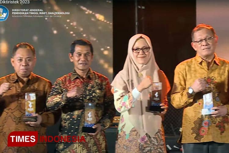 Universitas Hamzanwadi Raih Anugerah Silver pada Kompetisi Kampus Merdeka 2023
