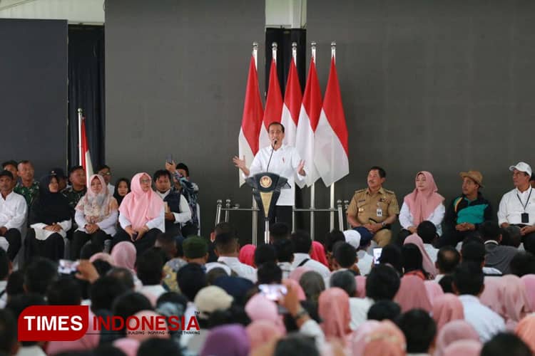 Hadir di Jawa Tengah, Presiden Ajak Petani, Penyuluh dan Babinsa Tingkatkan Produktivitas