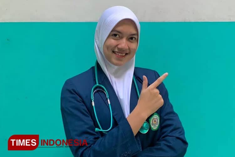 Wow Keren! Mahasiwa STIKes Husada Jombang Sabet Juara 1 Essay Ilmiah Tingkat Nasional