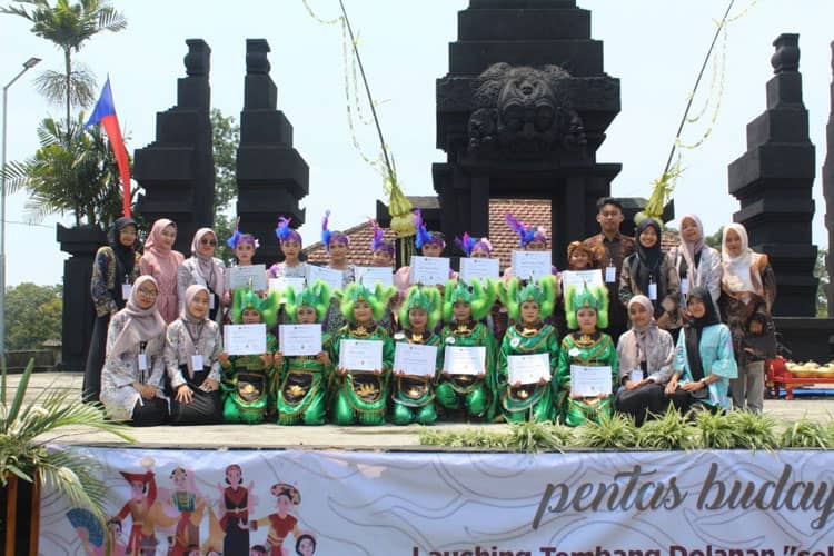 Unisma Malang Hidupkan Karya Seni Tembang Dolanan Anak