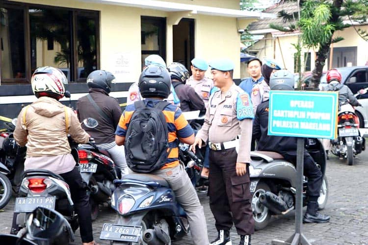 Gelar Operasi Gaktibplin, Propam Polresta Magelang Juga Razia Knalpot Brong