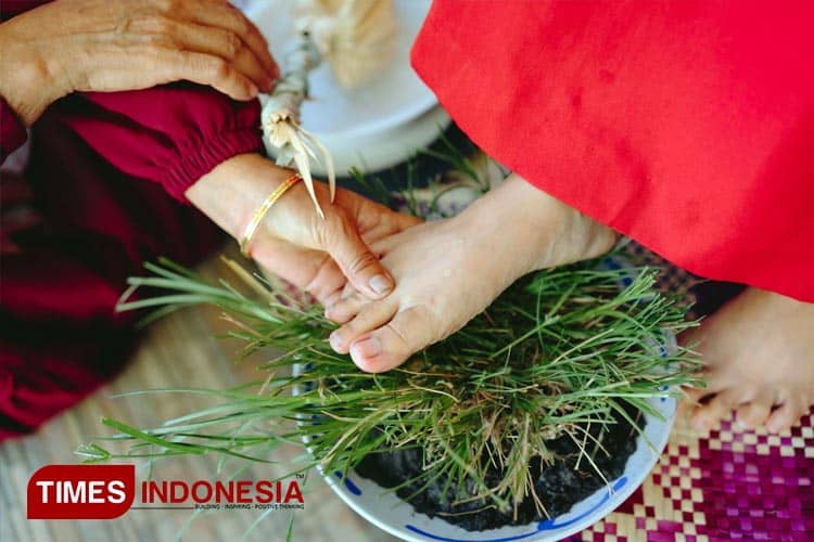 Wanita yang Dinikahi Lelaki Suku Galela Disambut Istimewa dengan Tradisi Penerimaan Menantu