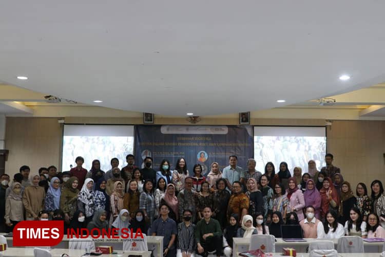 FK Ubaya Gandeng FK UGM Adakan Seminar Bioetika