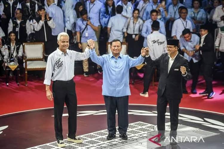 INFO GRAFIS: Serba Serbi Debat Capres Nanti Malam