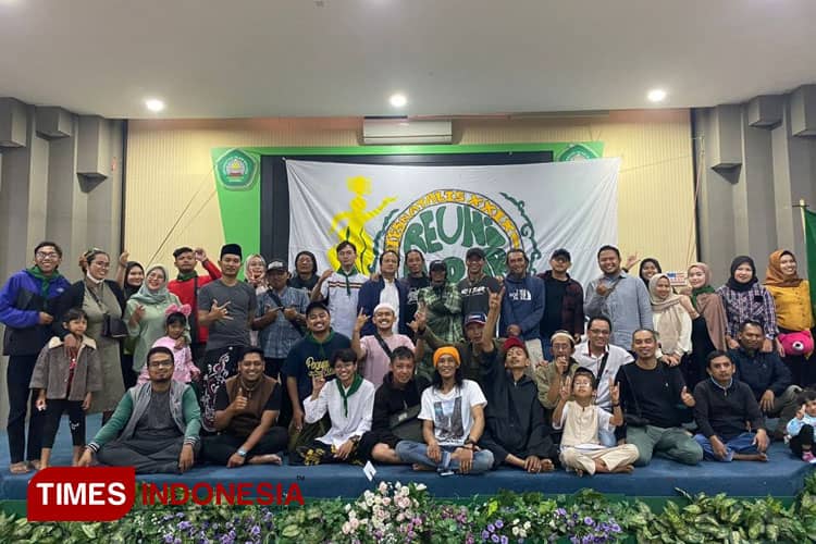 Kemeriahan Reuni Akbar dan Diesnatalis yang digelar UKM Komunitas Teater Unisma Malang