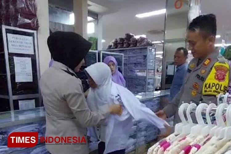 Kisah Inspiratif, Anak Pemulung Diangkat Jadi Anak Asuh Polsek Majalengka