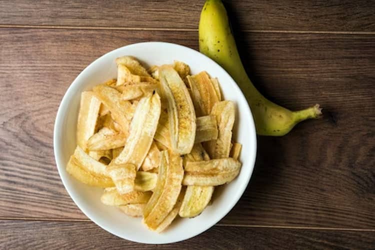 Exploring the Savory Delight of Homemade Crispy Banana Chips
