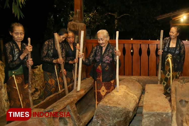 Othek, Melodi Lesung Padi Unik Suku Osing Banyuwangi