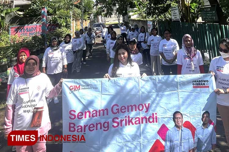 Senam Sehat dan Bagi Susu: Dukungan Relawan GIM untuk Prabowo-Gibran